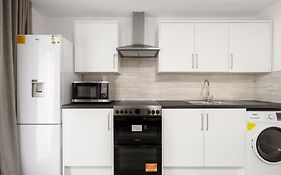 Stylish Studio Room In Mill Hill